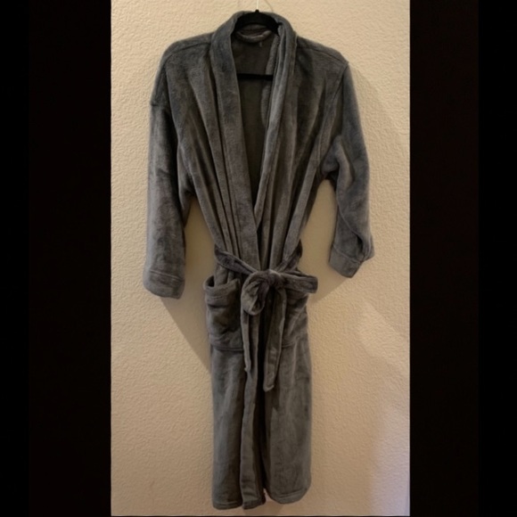 NWOT Super Soft Comfy Robe - Picture 3 of 6